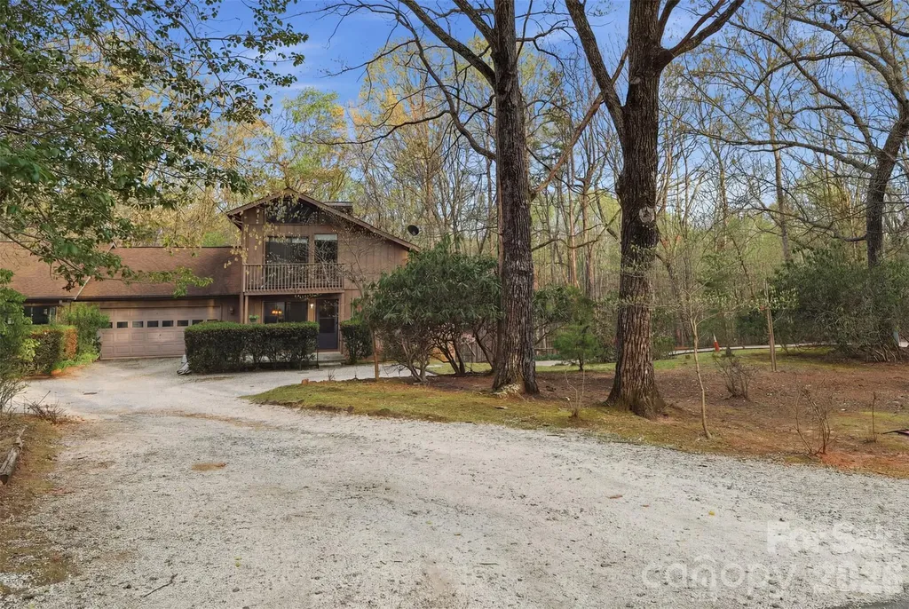 17 Knoll Drive Columbus NC 28722