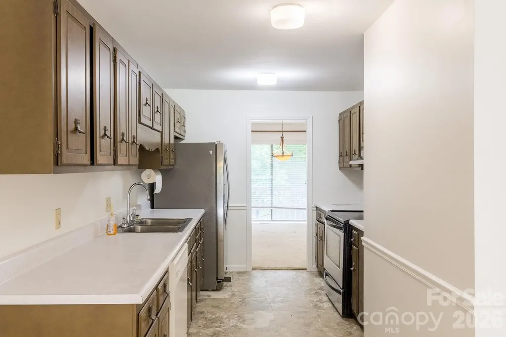 17 Knoll Drive Columbus NC 28722