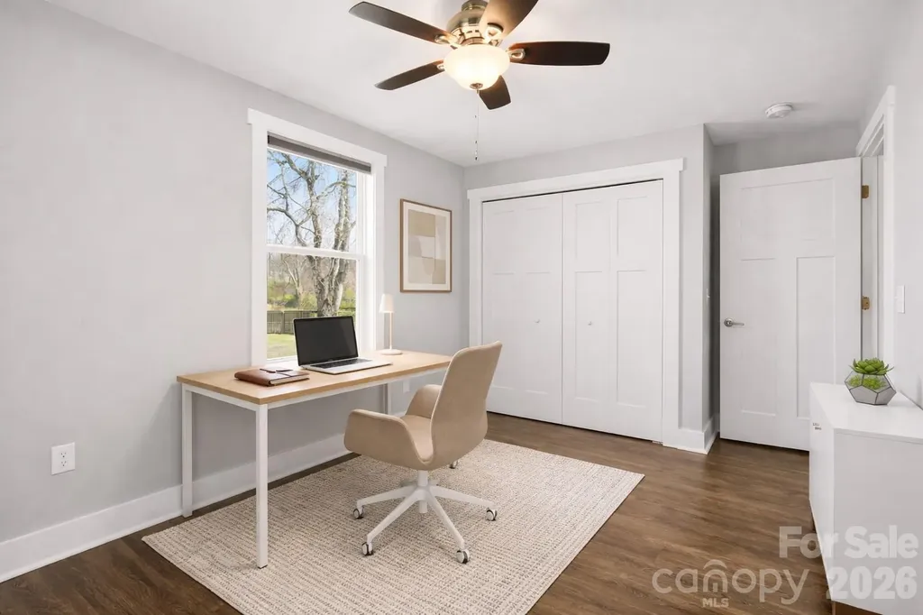 1844 Willow Road Hendersonville NC 28739