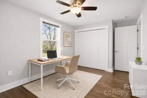 1844 Willow Road Hendersonville NC 28739