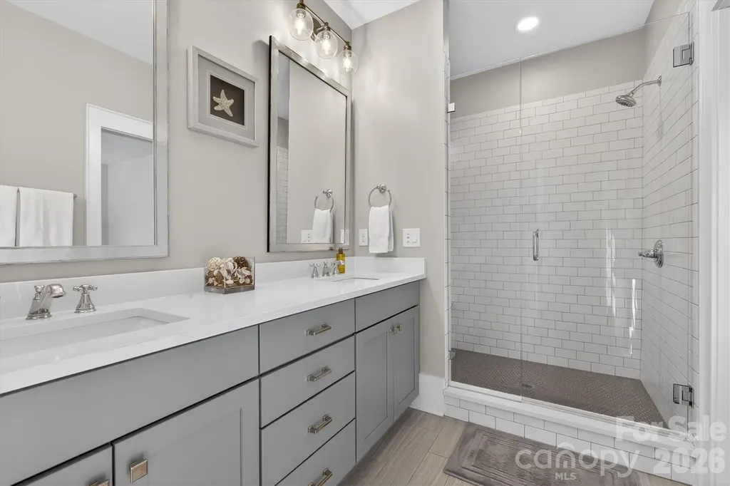 2815 Hillside Springs Drive Charlotte NC 28209