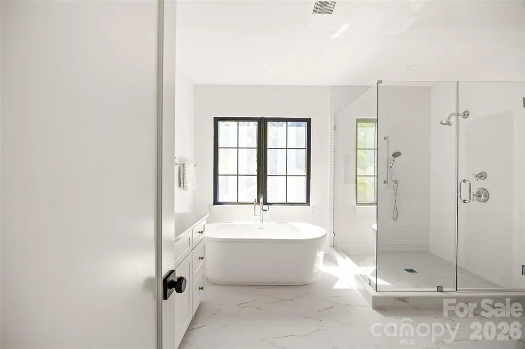 2005 Chatham Avenue Charlotte NC 28205