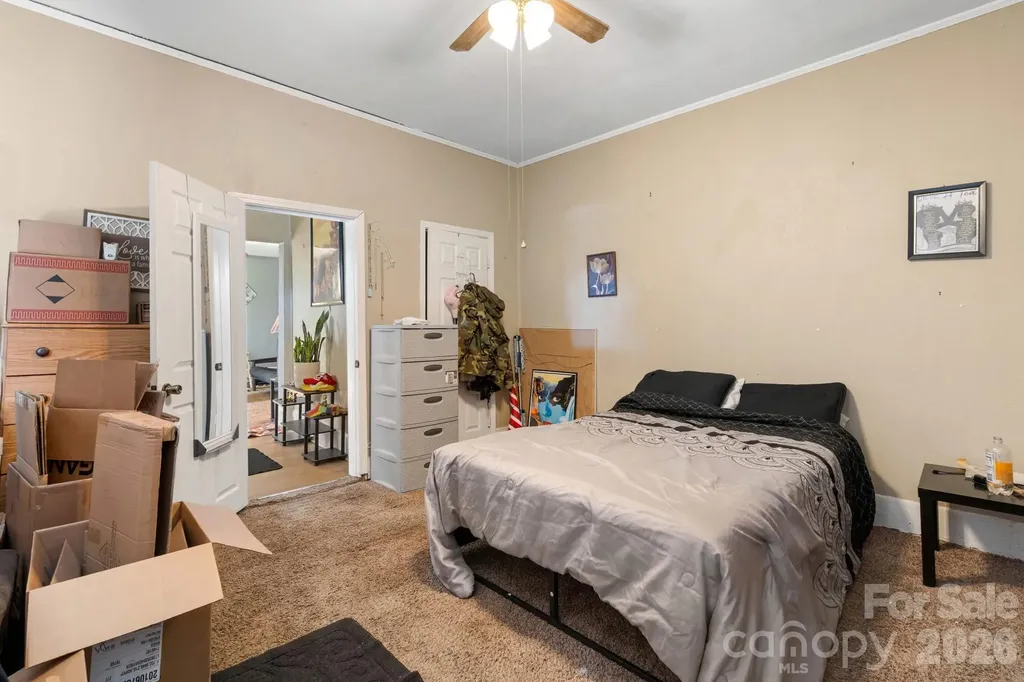 1242 W Airline Avenue Gastonia NC 28052