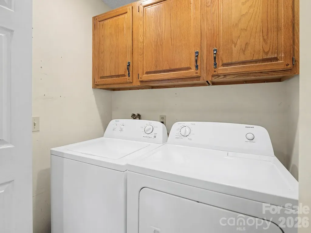 605 Red Oak Drive Hendersonville NC 28791