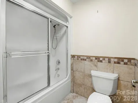 605 Red Oak Drive Hendersonville NC 28791