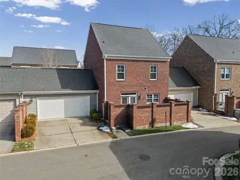 308 Rosemont Row Belmont NC 28012