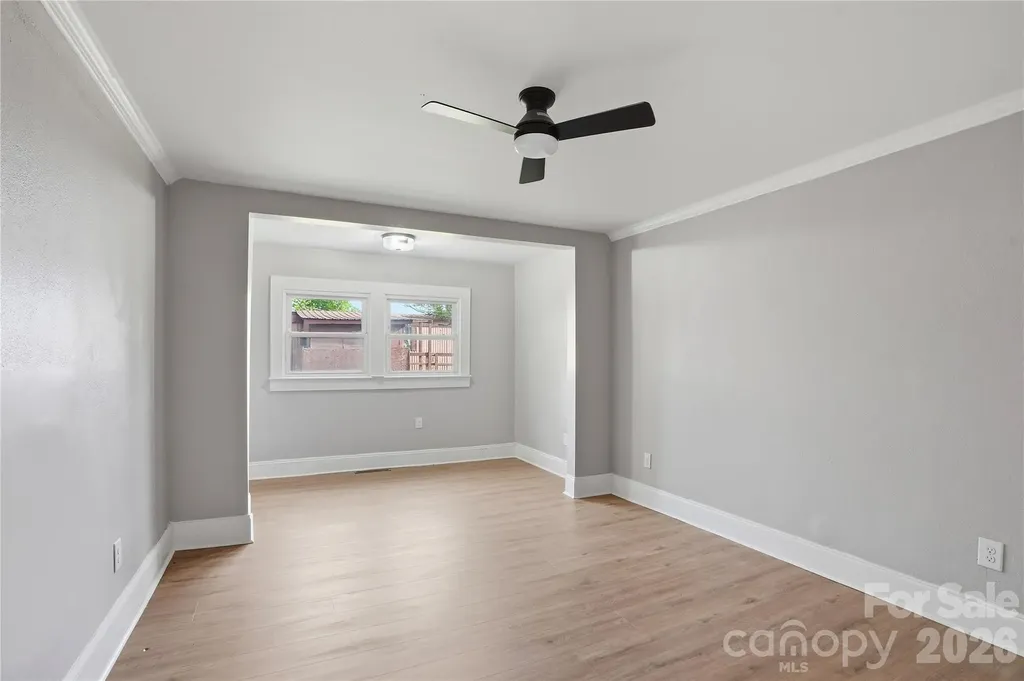 234 S Ervin Avenue Newton NC 28658
