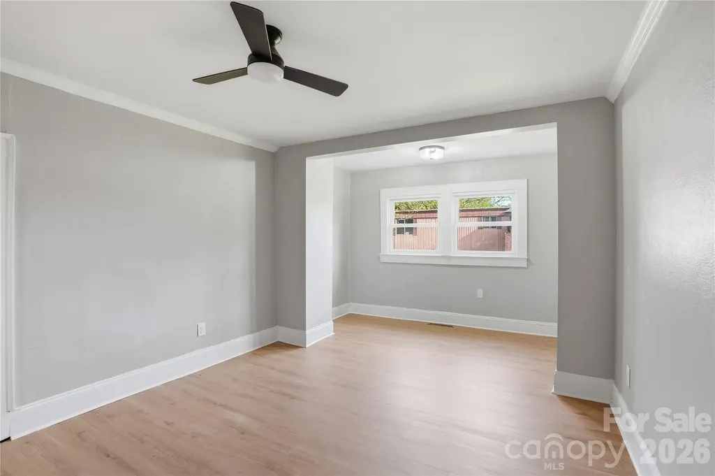 234 S Ervin Avenue Newton NC 28658