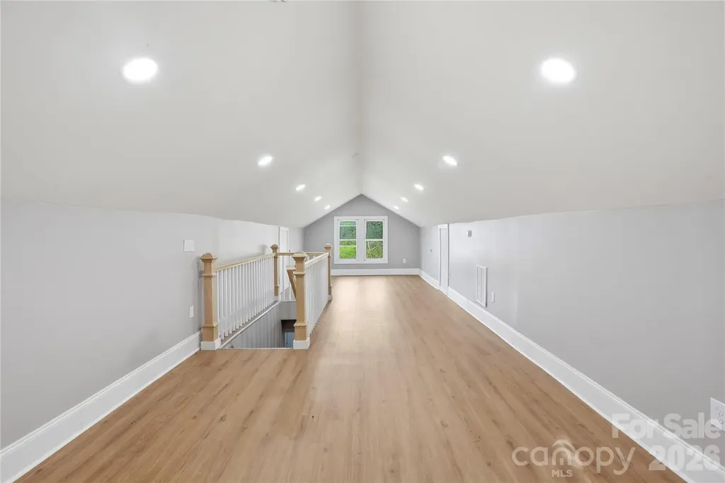 234 S Ervin Avenue Newton NC 28658