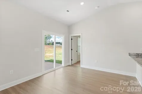 3622 Narrow Lane Charlotte NC 28215
