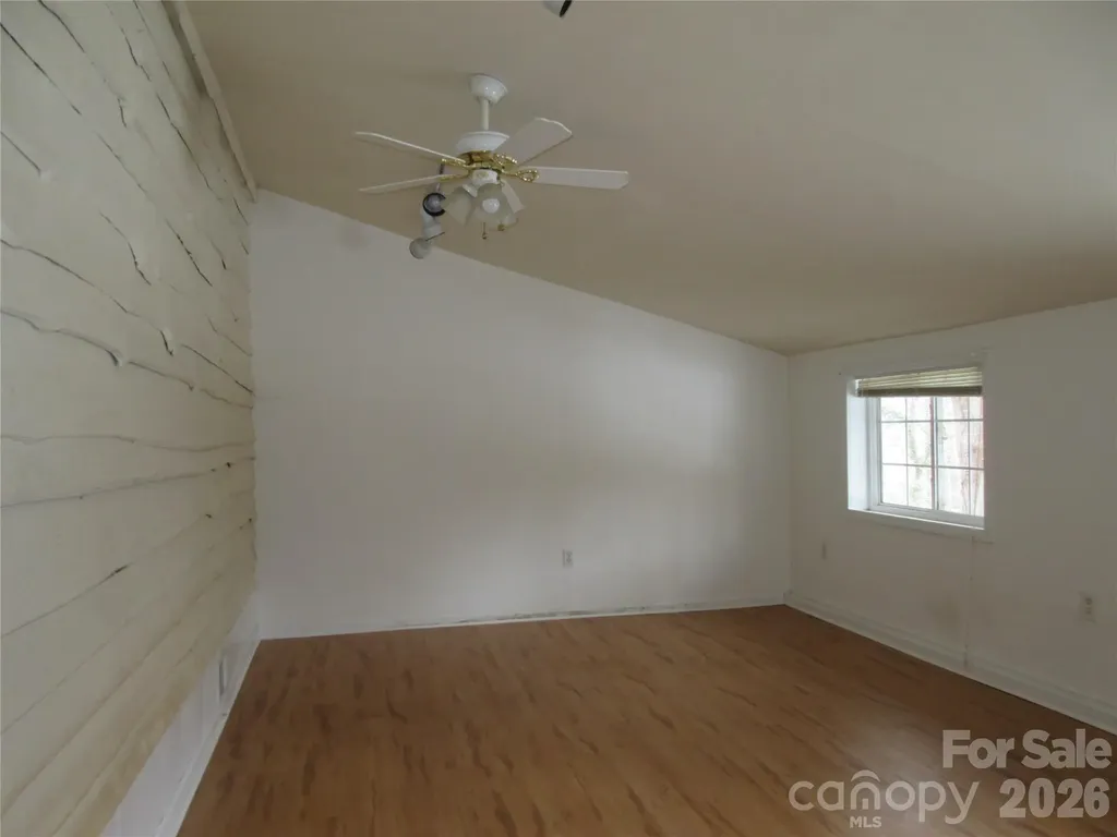 31 Ford Ridge Lane Columbus NC 28722