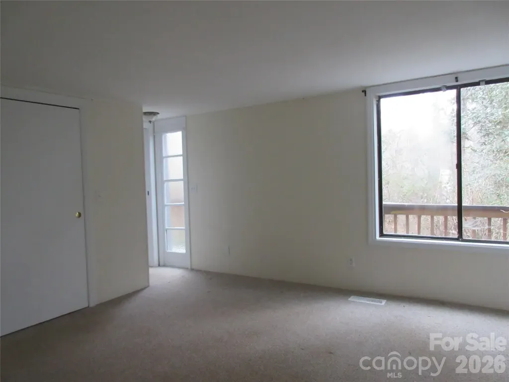 31 Ford Ridge Lane Columbus NC 28722