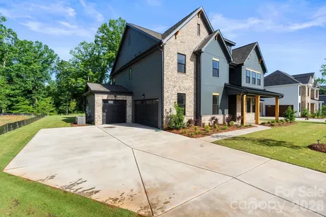 1013 Courtney Lane Wesley Chapel NC 28173