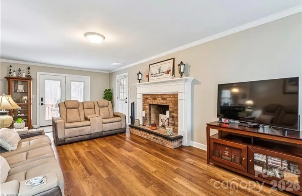 5220 Bridge Pointe Drive Clemmons NC 27012