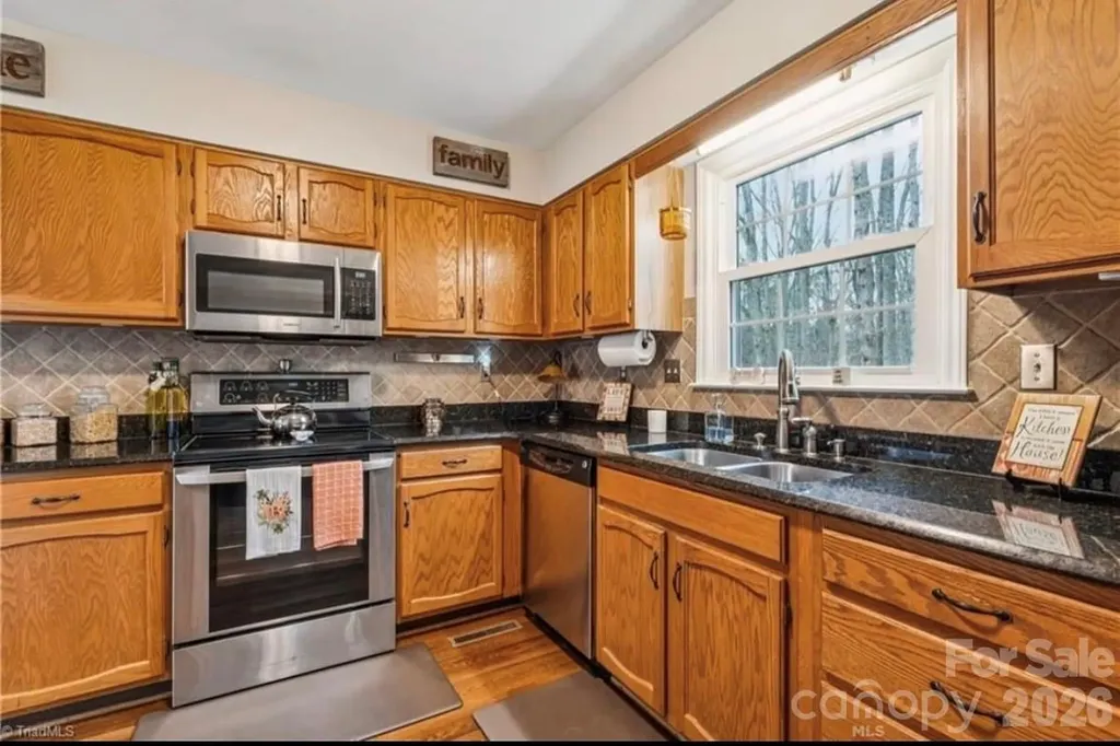 5220 Bridge Pointe Drive Clemmons NC 27012