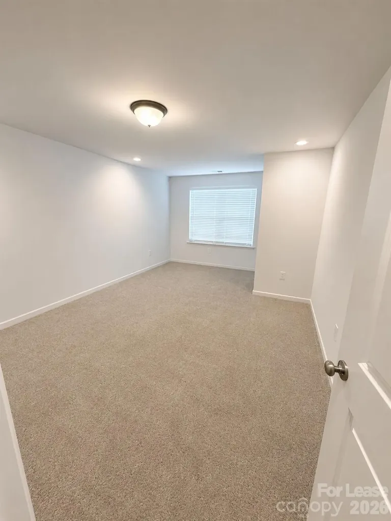 1144 Thayer Glen Court Charlotte NC 28213