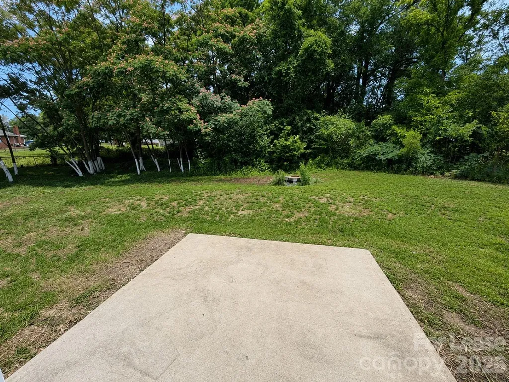 1144 Thayer Glen Court Charlotte NC 28213