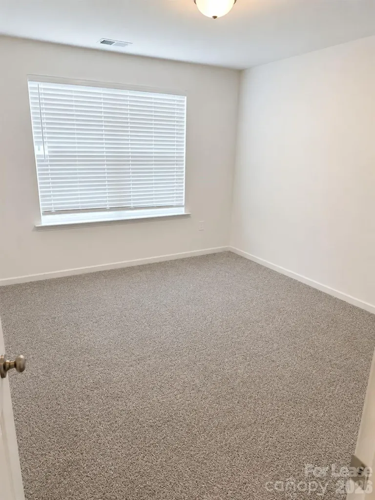 1144 Thayer Glen Court Charlotte NC 28213
