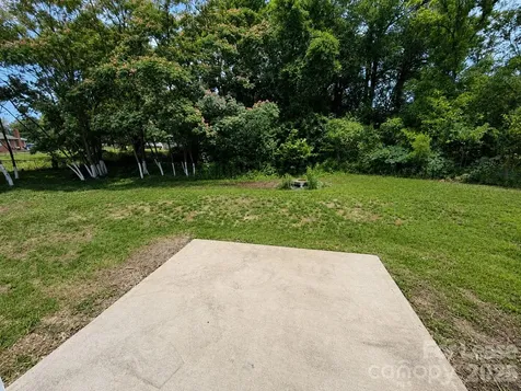 1144 Thayer Glen Court Charlotte NC 28213