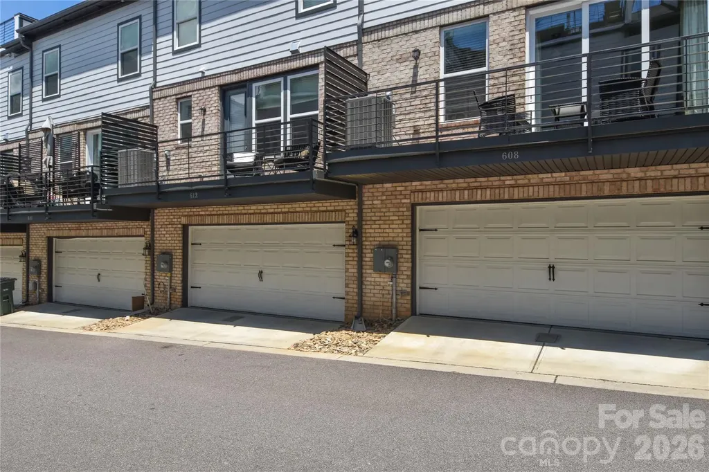 612 Tudor Park Way Charlotte NC 28211