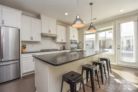 612 Tudor Park Way Charlotte NC 28211