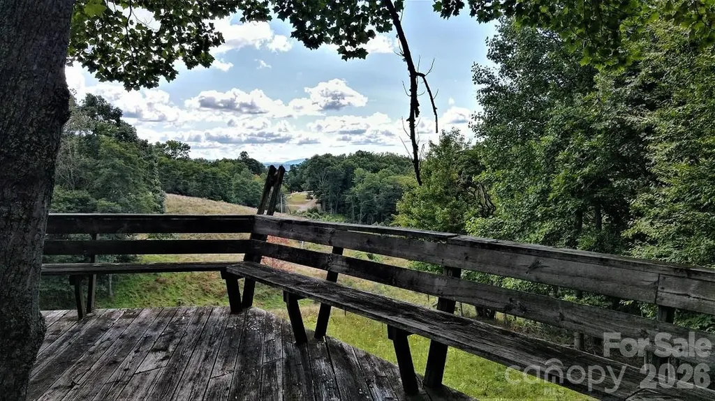 745 Broom Road Tuckasegee NC 28783