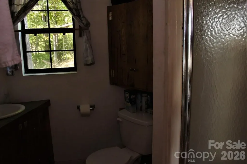 745 Broom Road Tuckasegee NC 28783