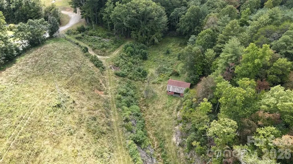 745 Broom Road Tuckasegee NC 28783