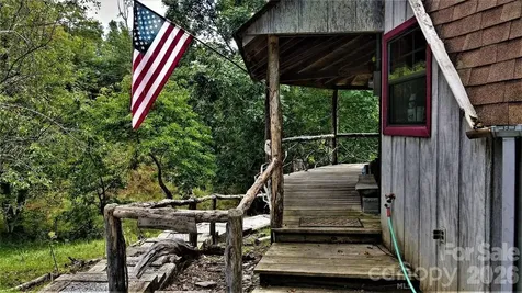 745 Broom Road Tuckasegee NC 28783