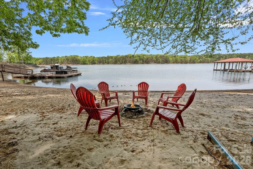139 Hawks Point Drive Troutman NC 28166