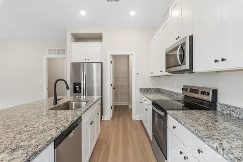 3626 Narrow Lane Charlotte NC 28215