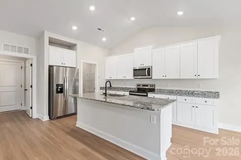 3626 Narrow Lane Charlotte NC 28215