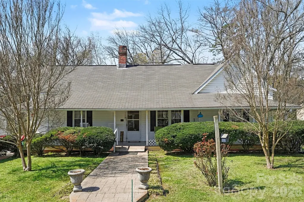 300 S Broome Street Waxhaw NC 28173