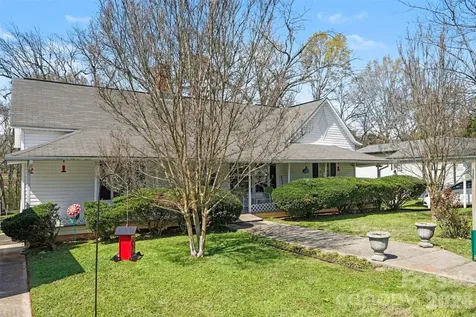 300 S Broome Street Waxhaw NC 28173