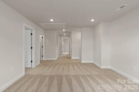 3610 Narrow Drive Charlotte NC 28215