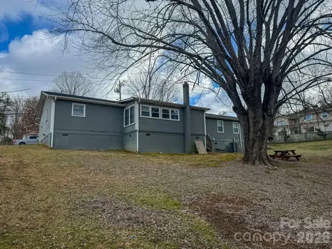 483 Caribou Road Asheville NC 28803