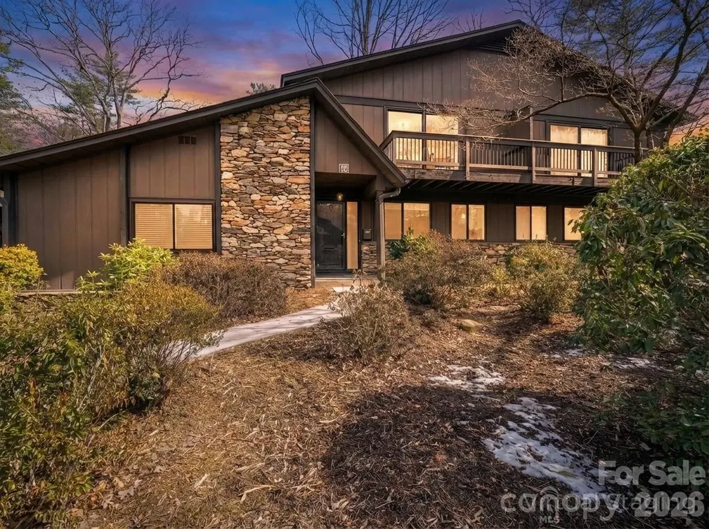 88 Laurelwood Circle W Hendersonville NC 28791