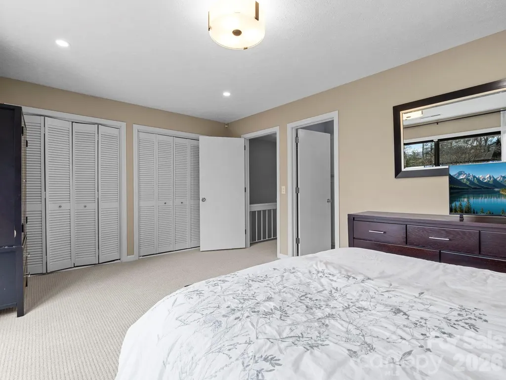 88 Laurelwood Circle W Hendersonville NC 28791
