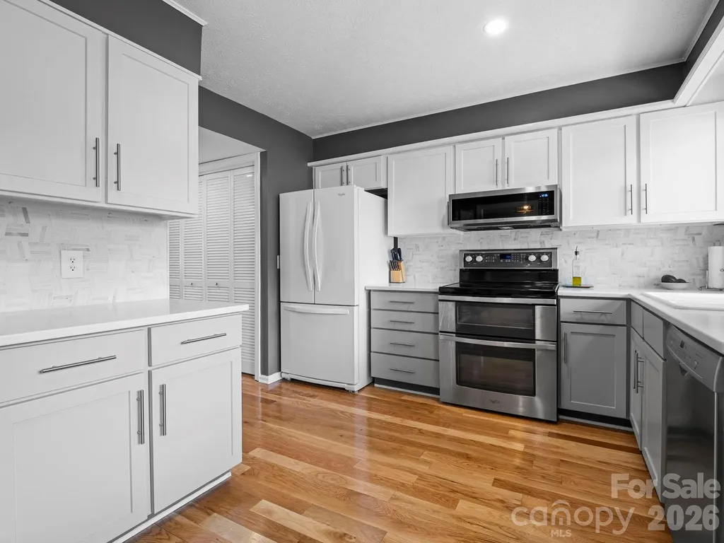 88 Laurelwood Circle W Hendersonville NC 28791