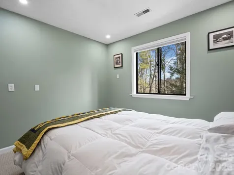88 Laurelwood Circle W Hendersonville NC 28791