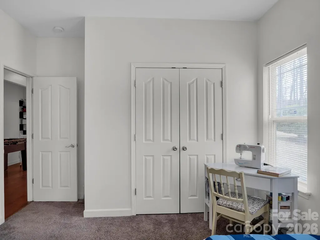 5912 Almond Road Charlotte NC 28227