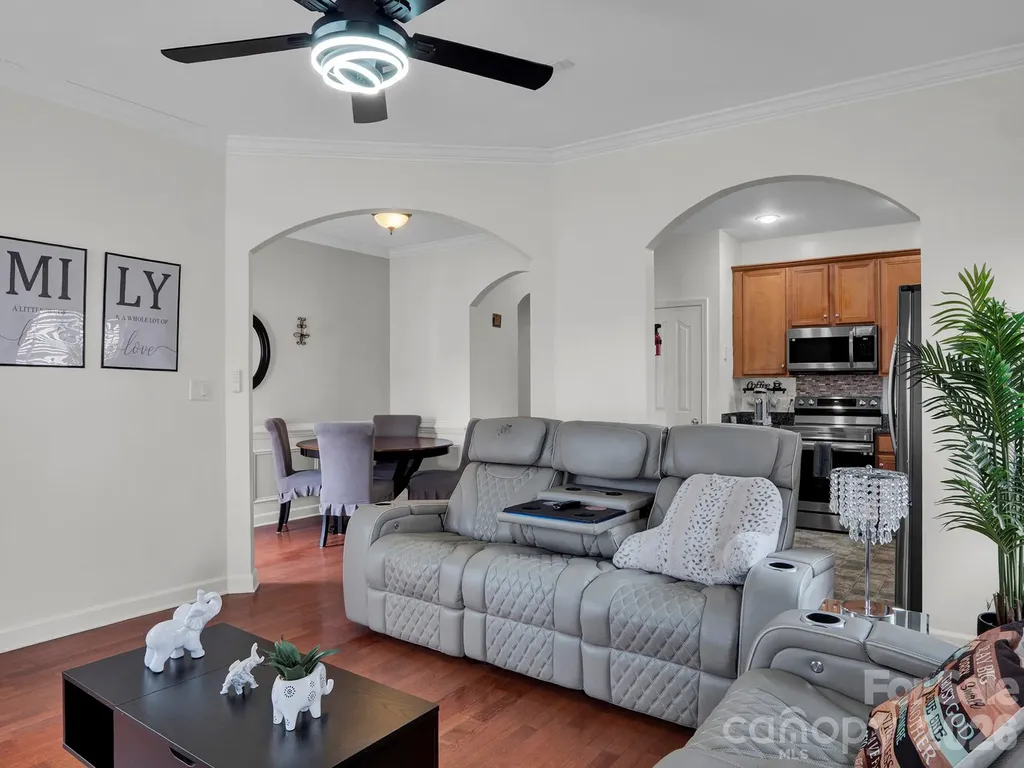 5912 Almond Road Charlotte NC 28227