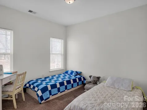 5912 Almond Road Charlotte NC 28227