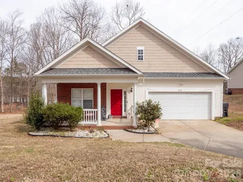 5912 Almond Road Charlotte NC 28227
