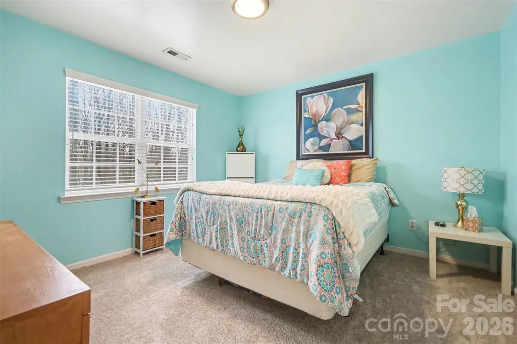 6323 Pine Hollow Drive Charlotte NC 28212