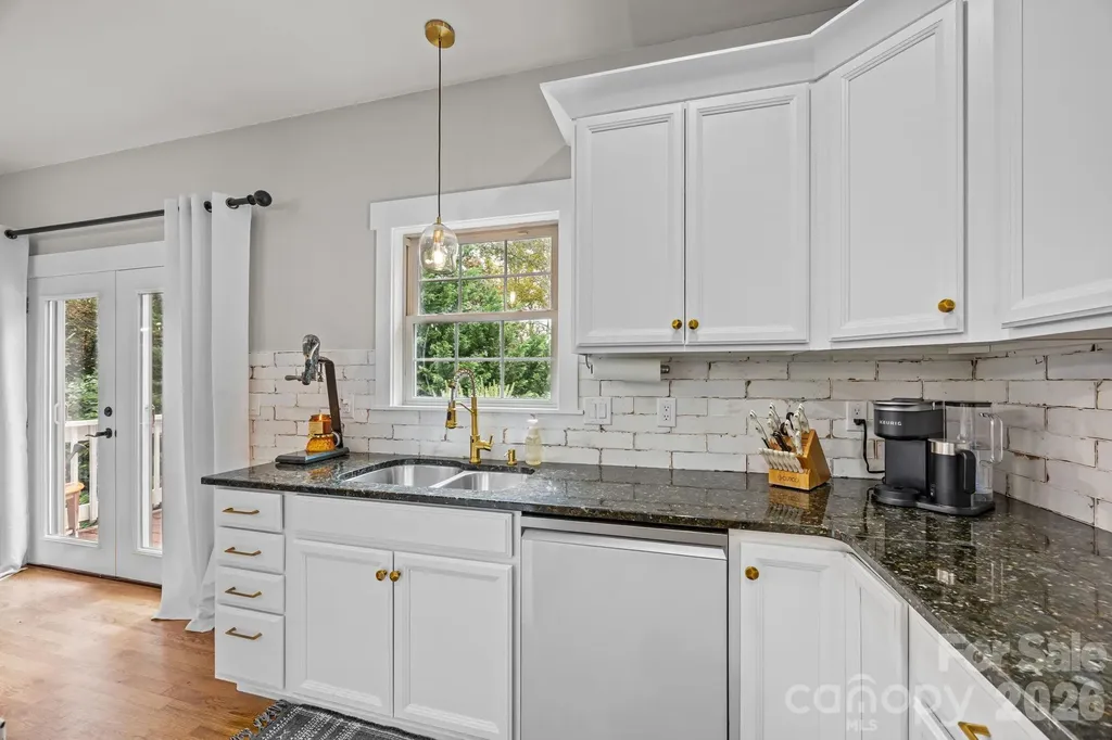 18 Oak Springs Drive Arden NC 28704