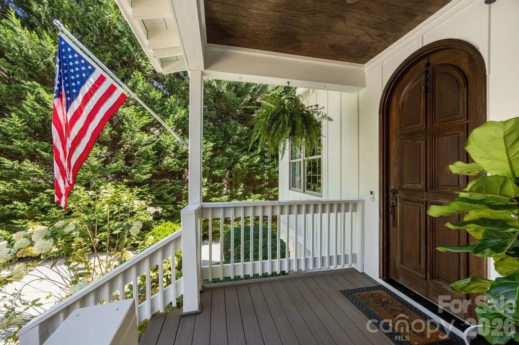 18 Oak Springs Drive Arden NC 28704