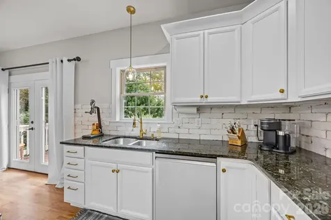 18 Oak Springs Drive Arden NC 28704