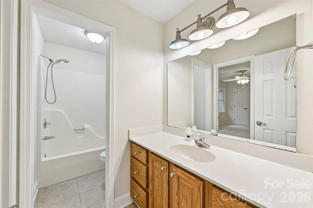 122 W Tattersall Drive Statesville NC 28677