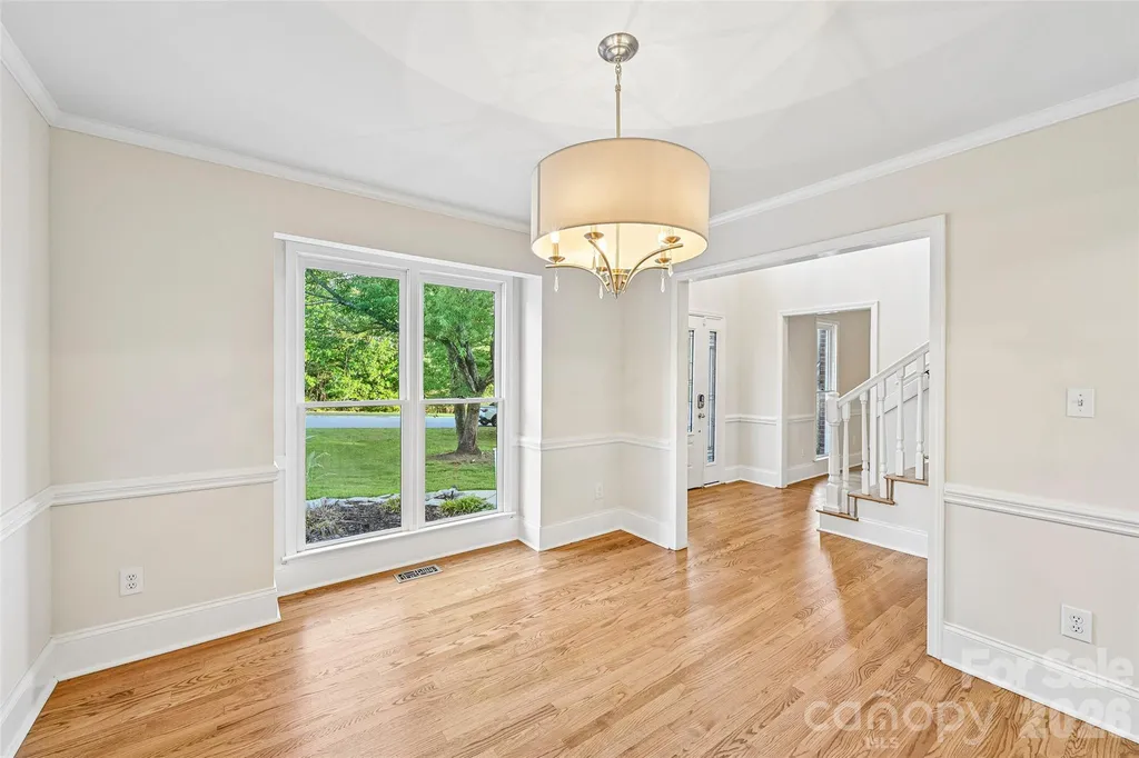 122 W Tattersall Drive Statesville NC 28677